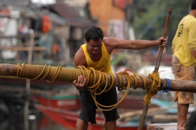 Tin mới nhất Bão số 14: bão trườn dọc biển miền Trung